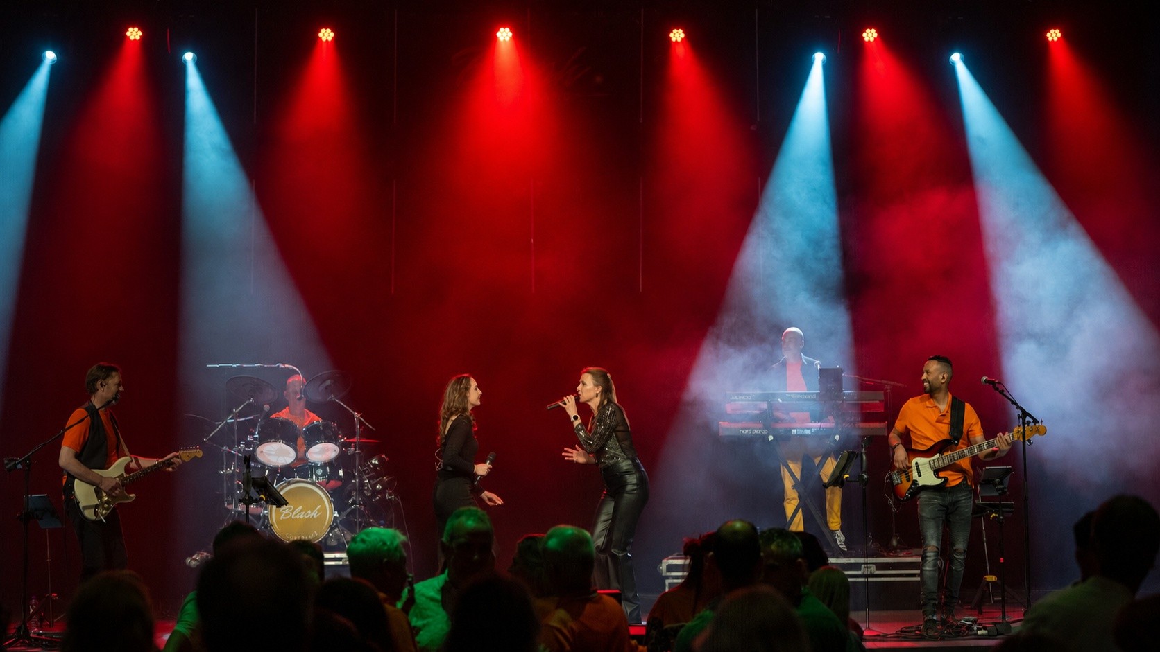 Foto 2 van Coverband-Blush